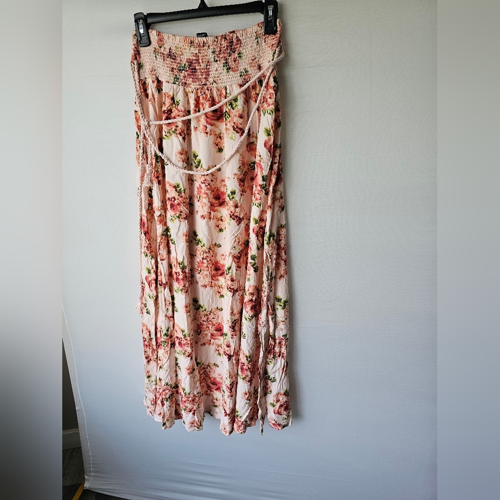 Forever 21 Floral Maxi Skirt (NWT), Size M, with Rope Belt and Side Slits - Picture 7 of 16
